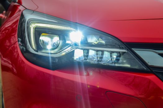 poner faros led en coche que no lleva ACTUALIZAR FAROS A LED
