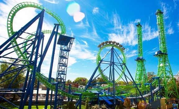 six flags new jersey closing time